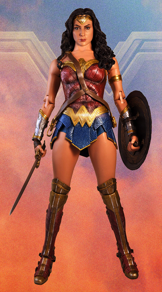 NECA Wonder Woman 1/4 Scala 46 Cm - Action Figure Del Film 2017 Con Gadot, Spada E Scudo - 2
