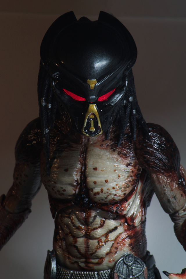 (NECA) Predator (2018) - 7" Scale Action Figure - Ultimate Fugitive (Lab Escape)
