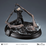 Dark Horse Direct The Witcher: Geralt vs. Kikimora Statue