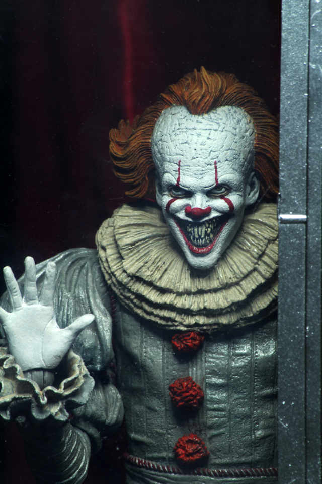 (NECA) IT Chapter 2 – 7″ Scale Action Figure – Ultimate Pennywise (2019)