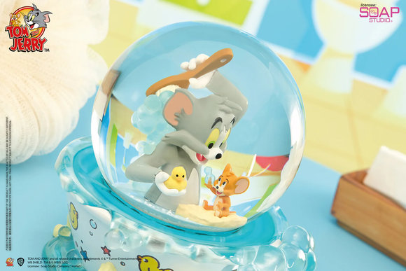 Soap Studio Tom and Jerry Bath Time Snow Globe