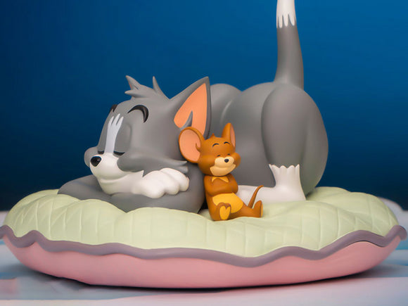 Soap Studio Tom and Jerry Sweet Dreams Figure