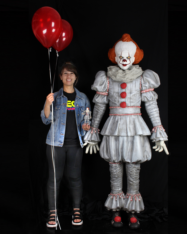 (NECA) IT: Chapter Two - Life-Size Foam Replica - Pennywise