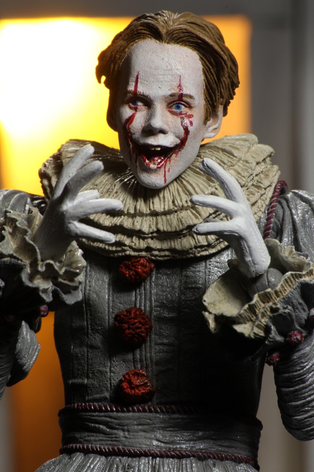 (NECA) IT Chapter 2 – 7″ Scale Action Figure – Ultimate Pennywise (2019)