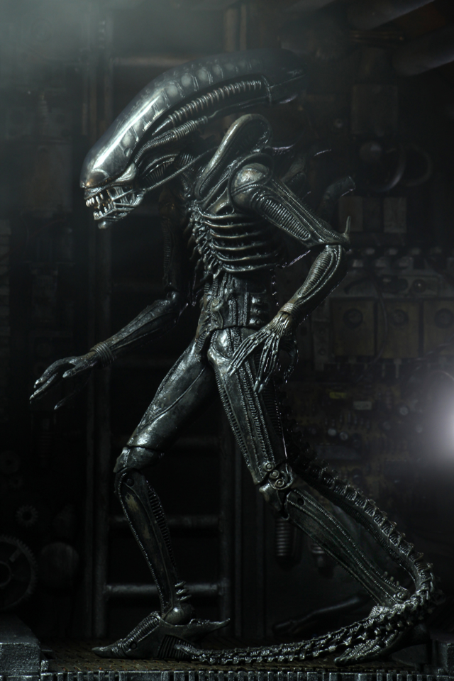 (NECA) Alien – 7″ Scale Action Figure – Ultimate 40th Anniversary Big Chap