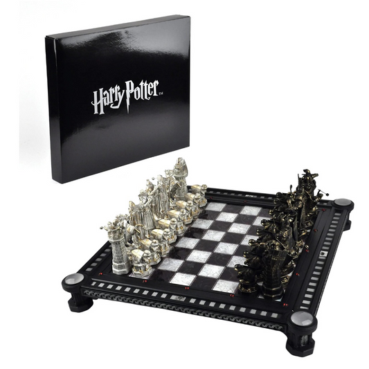 Noble Collection Harry Potter The Final Challenge Chess Set