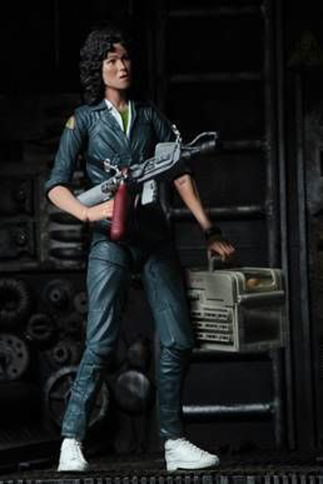 Neca Alien CobraShadowJoes: Ripley Compression Suit Figure Review ...