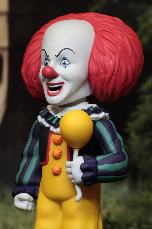 (NECA) IT - Body Knocker - "Pennywise" (1990 Miniseries)
