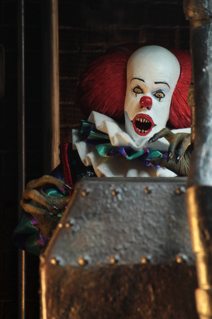 (NECA) IT - 8" Clothed Action Figure - Pennywise (1990)