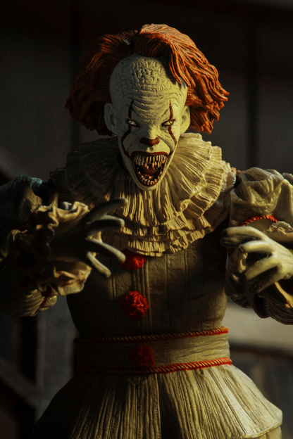 (NECA) IT - 7" Scale Action Figure - Ultimate Well House Pennywise